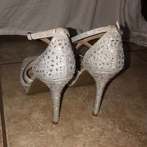 Delicacy 5 Inch Sparkly Heels Size 9